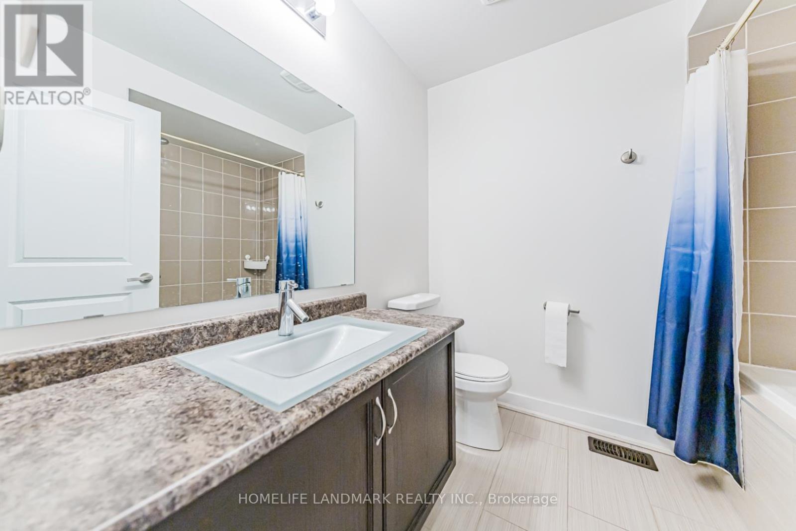 62 HELLIWELL CRESCENT - 28