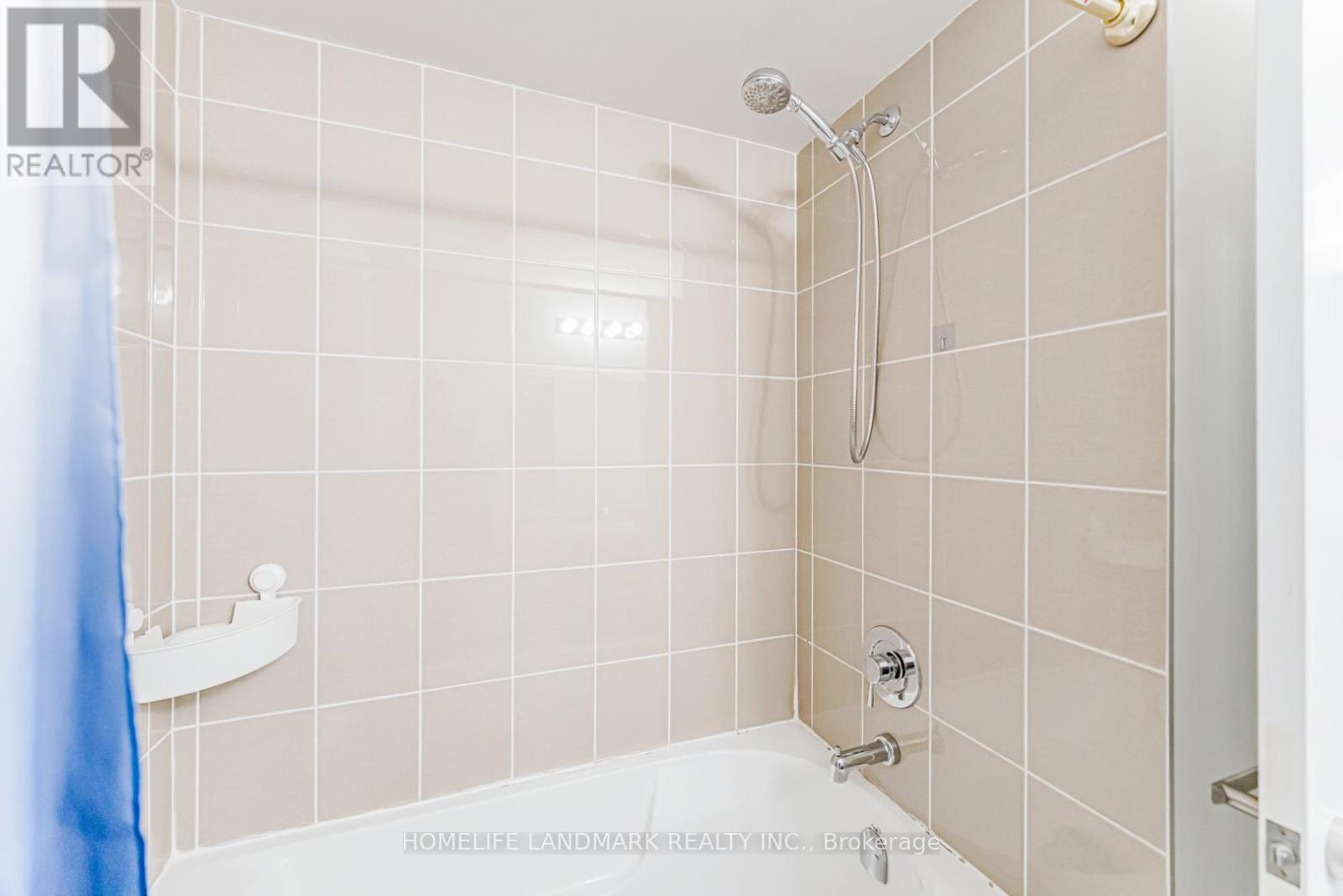 62 HELLIWELL CRESCENT - 30