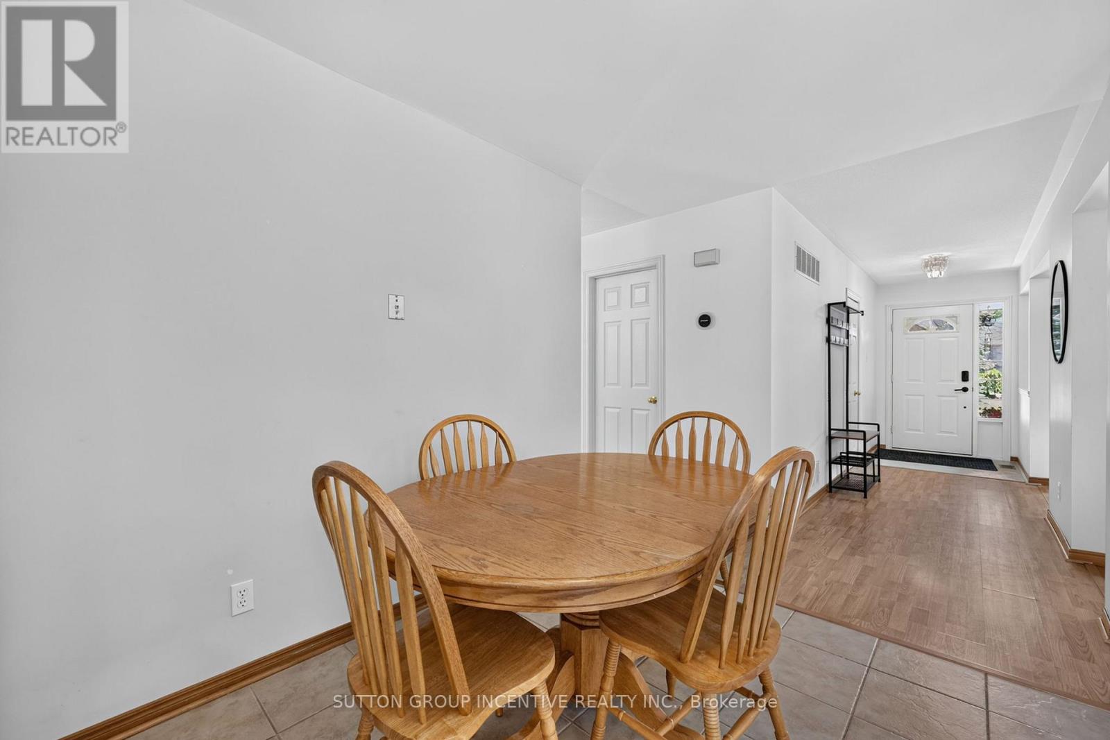 6 RIVERDALE DRIVE - 12