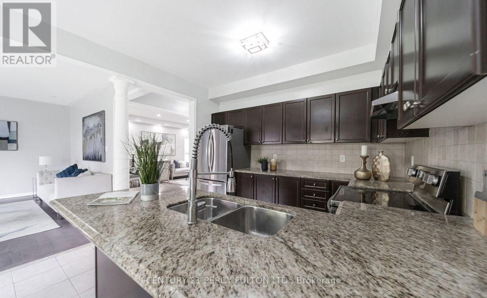 91 LAPRADE SQUARE - 21