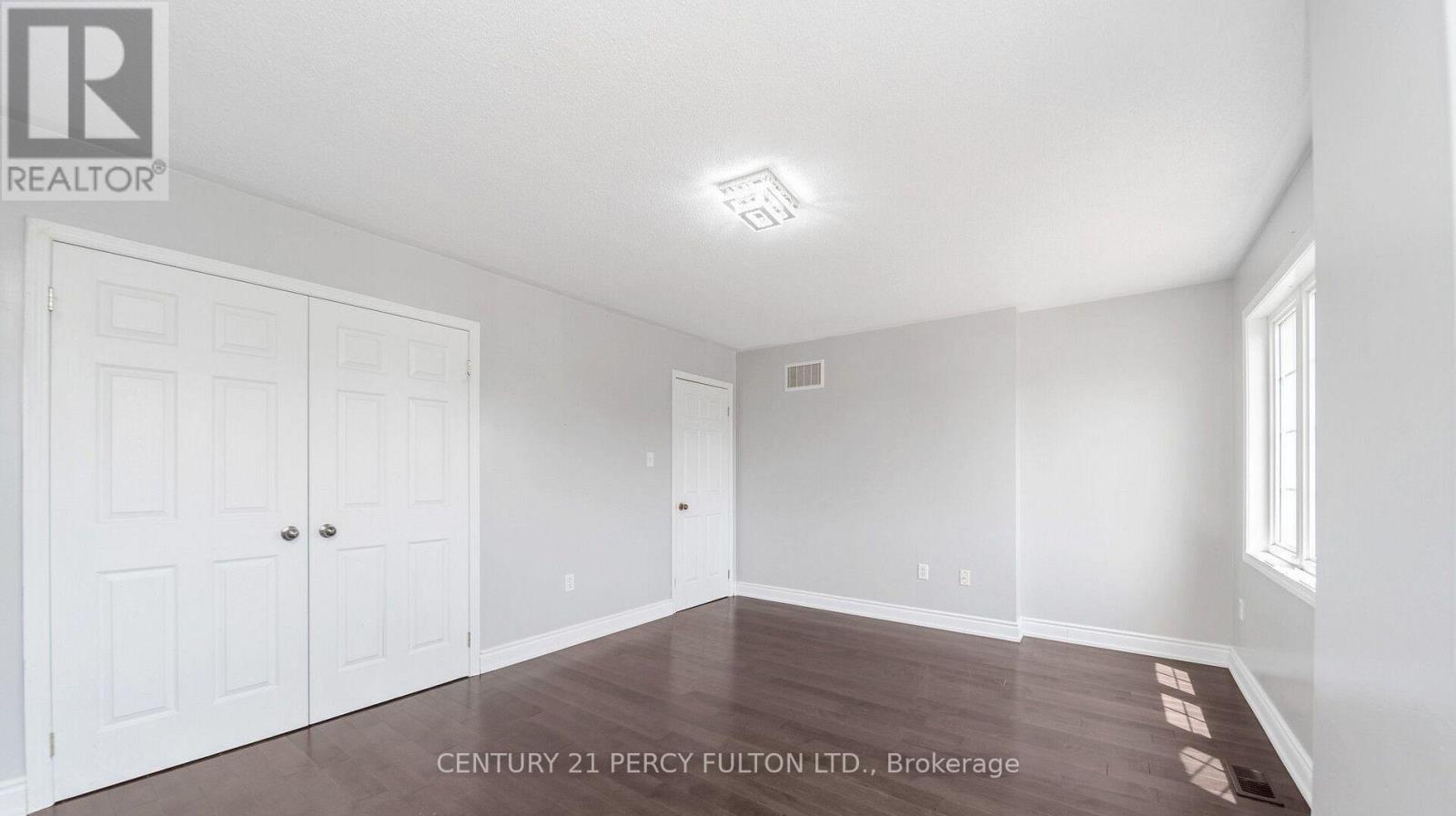 91 LAPRADE SQUARE - 27