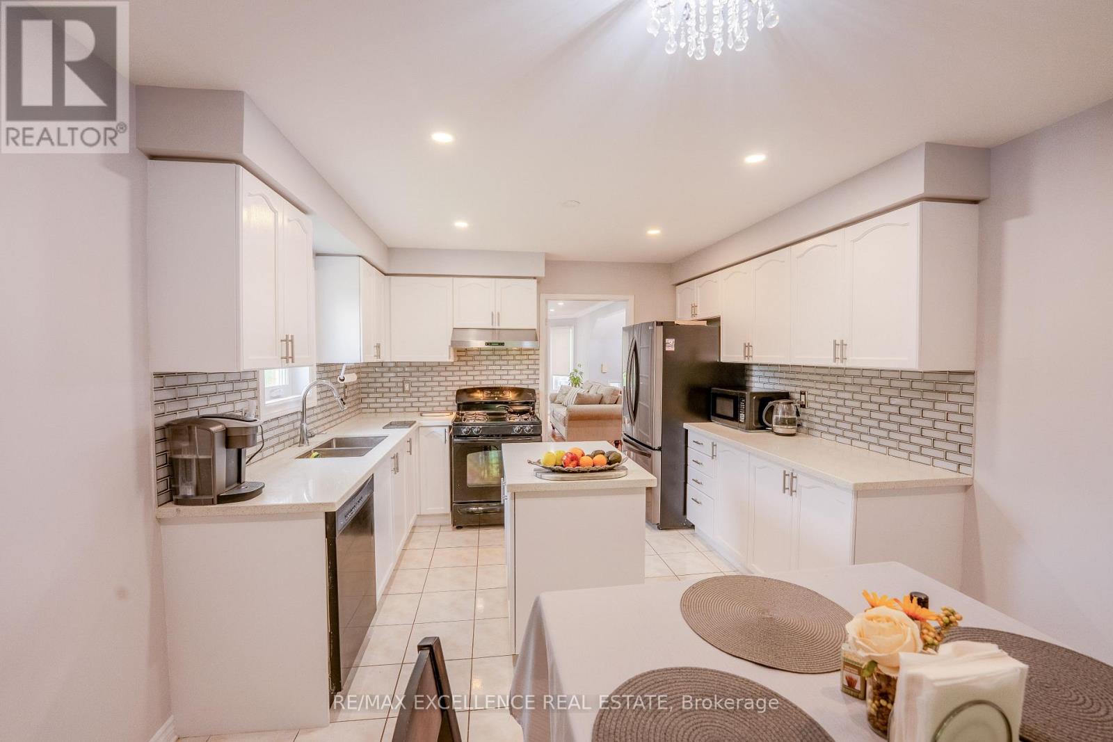 48 RIDGEMORE CRESCENT - 11