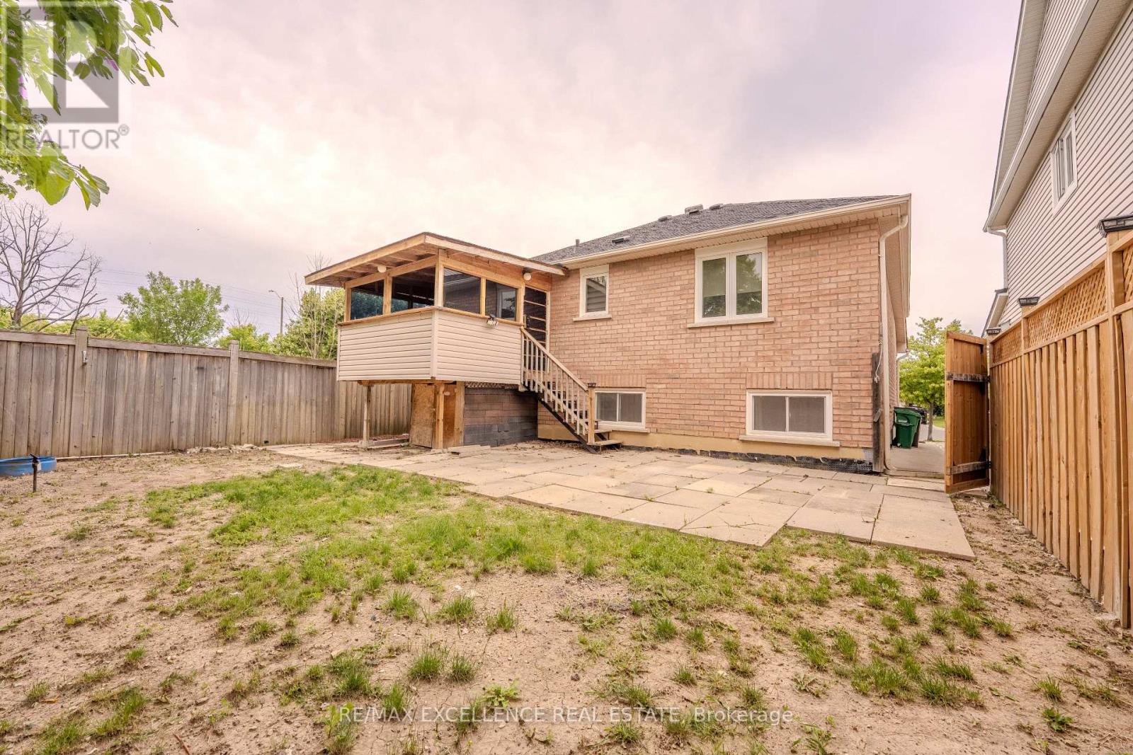 48 RIDGEMORE CRESCENT - 29