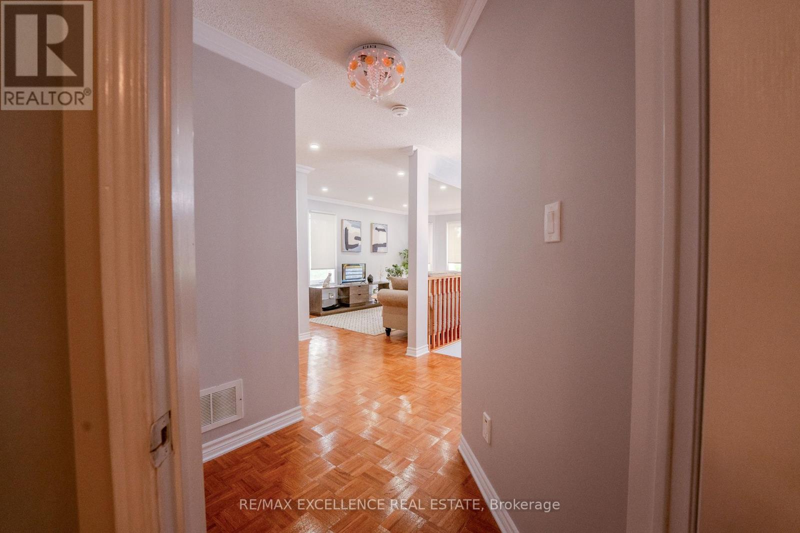 48 RIDGEMORE CRESCENT - 4