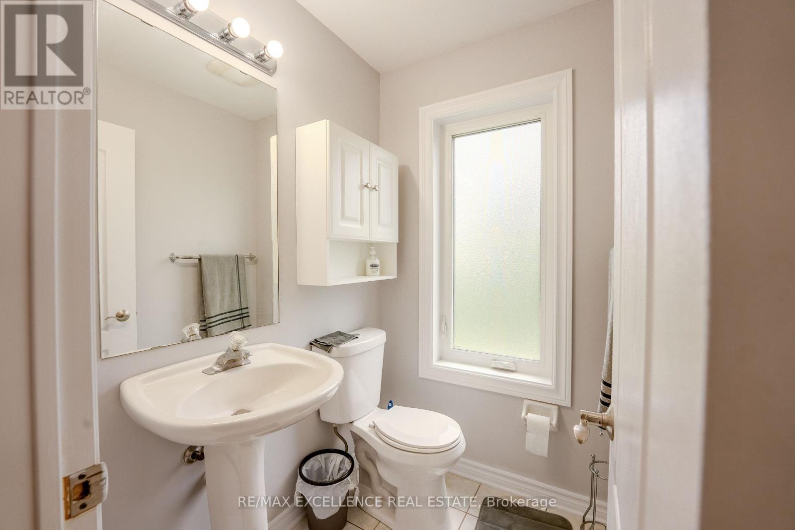 48 RIDGEMORE CRESCENT - 6