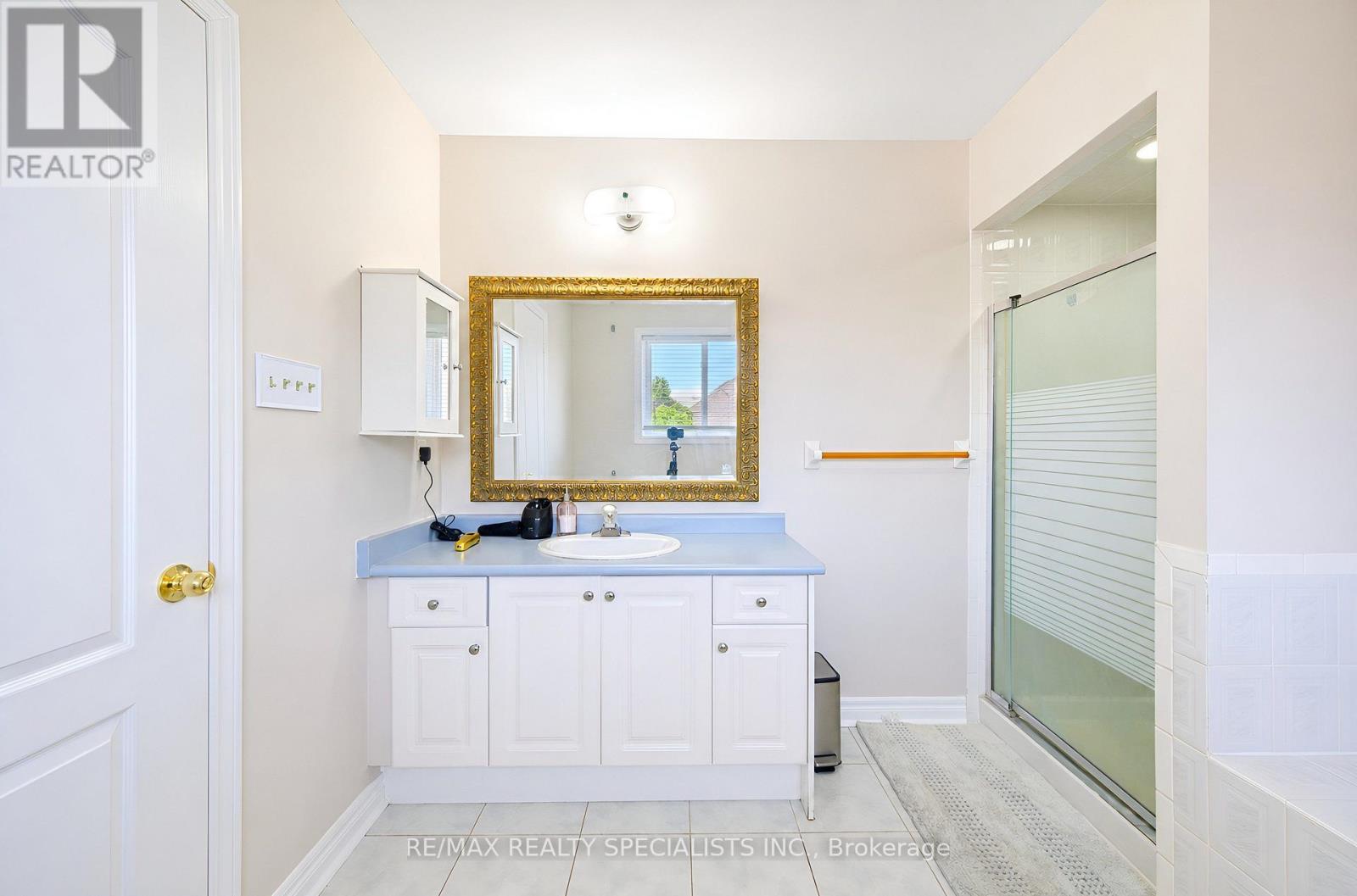 12 MOUNTAIN GORGE ROAD - 34