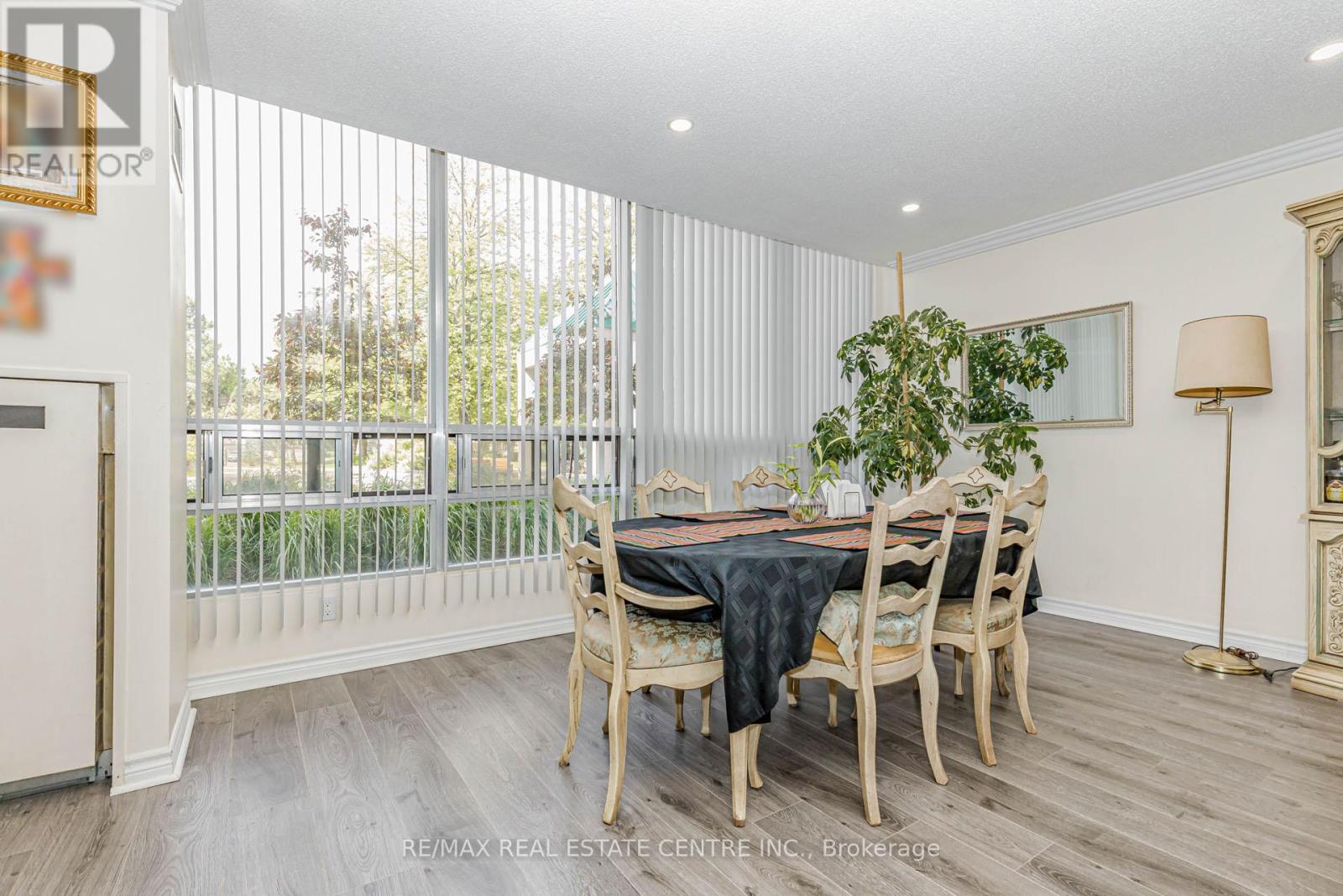 #104 310 MILL STREET S - 11