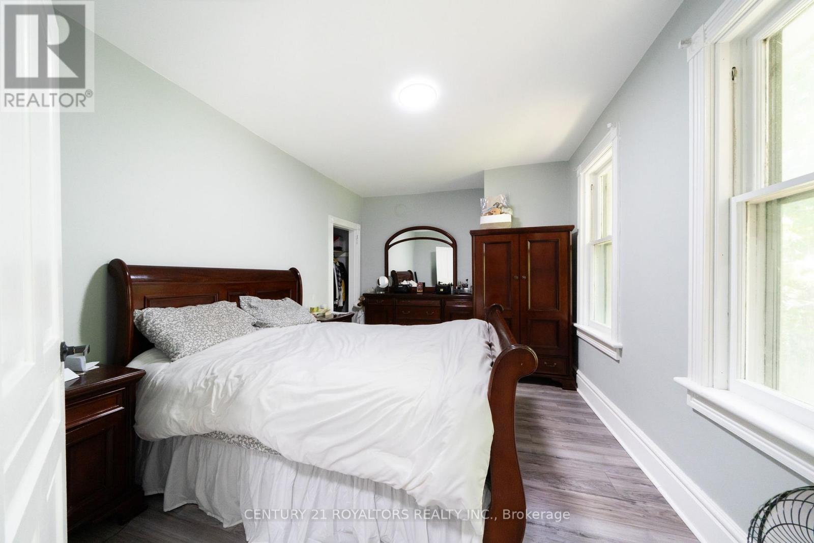 5112 KING STREET - 14
