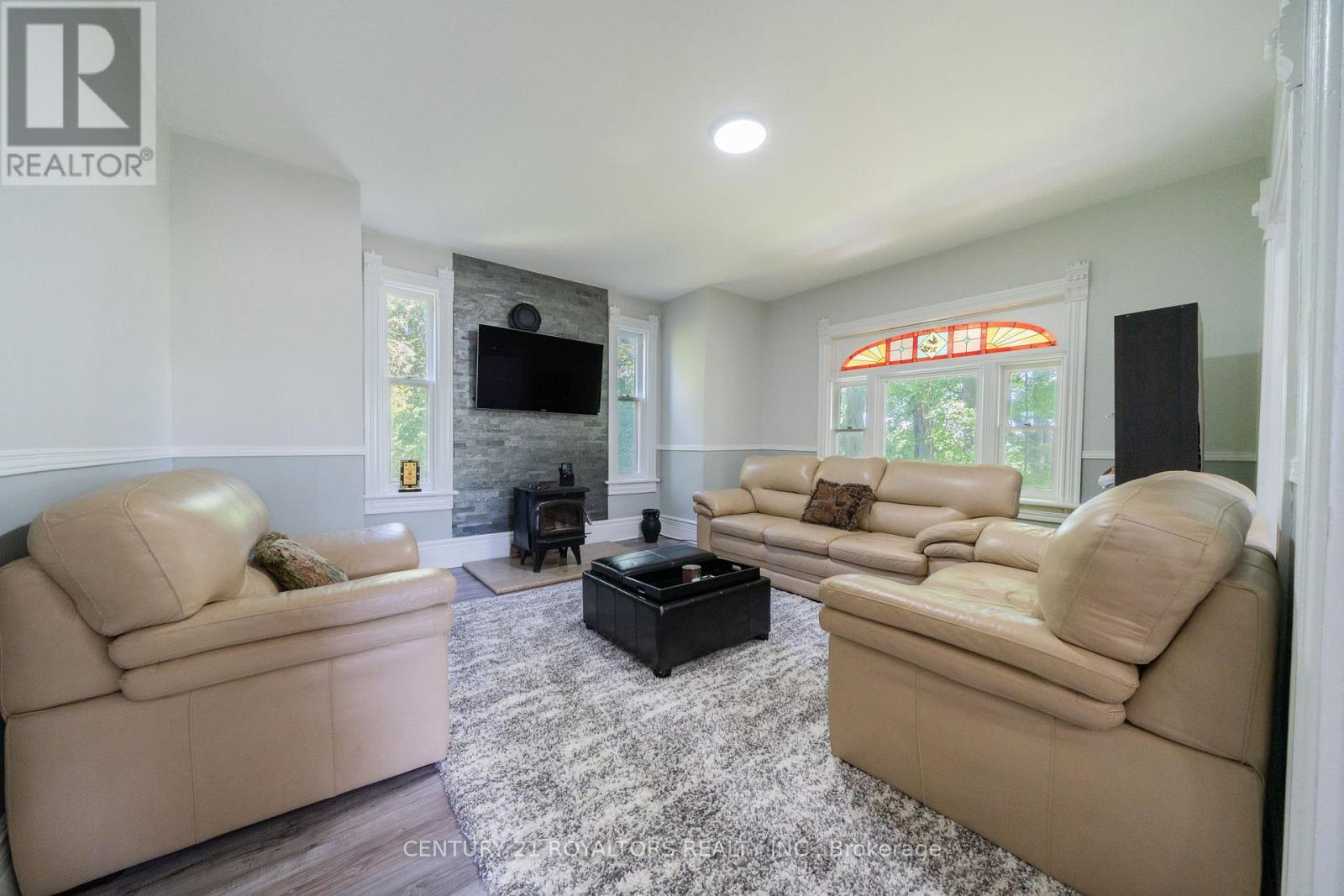 5112 KING STREET - 4
