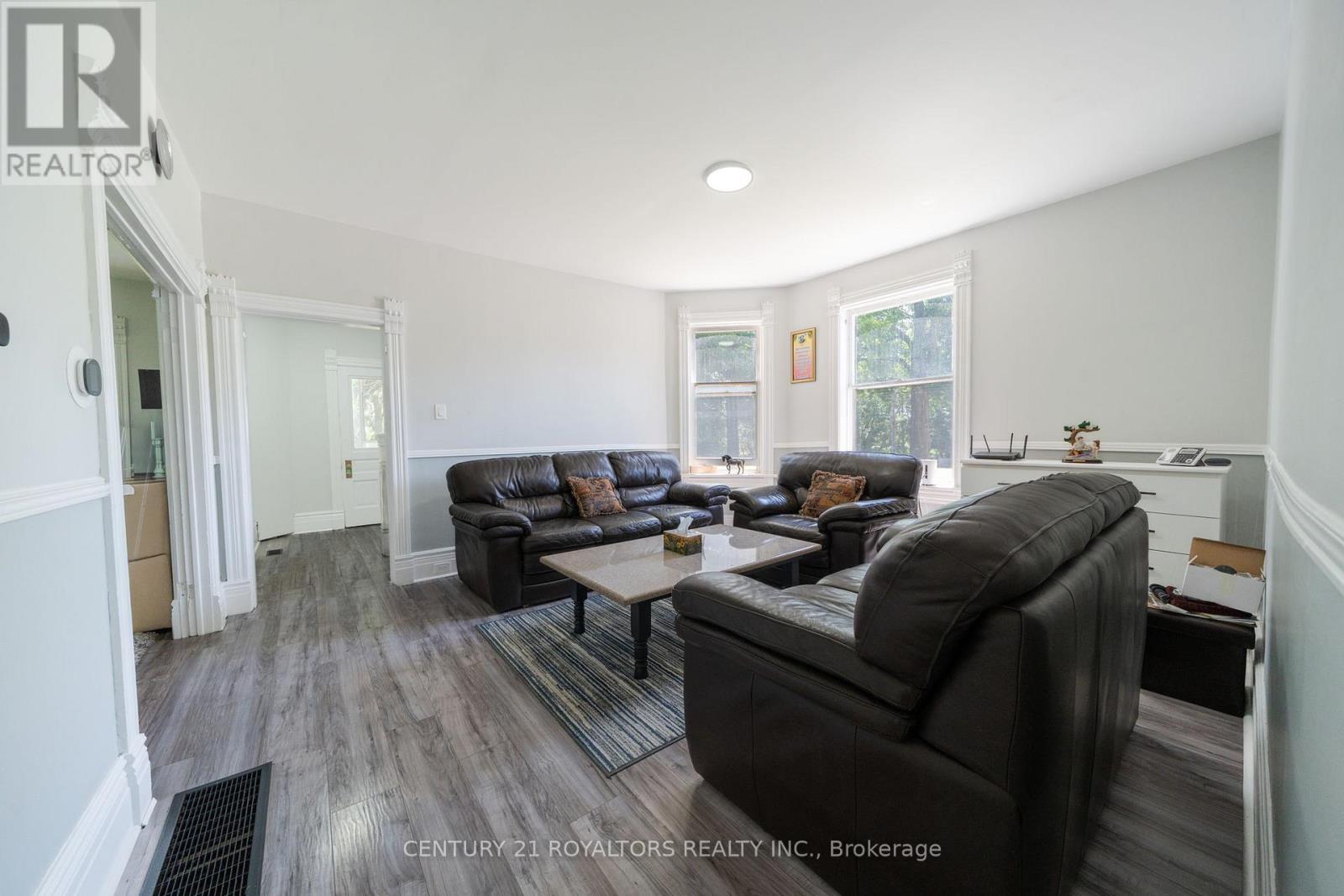 5112 KING STREET - 6