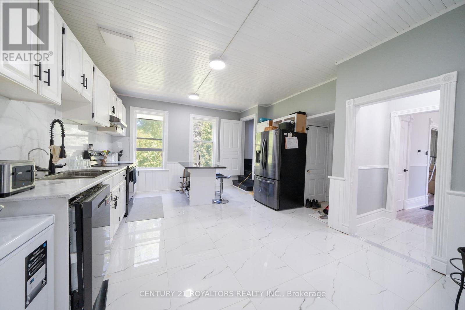 5112 KING STREET - 9