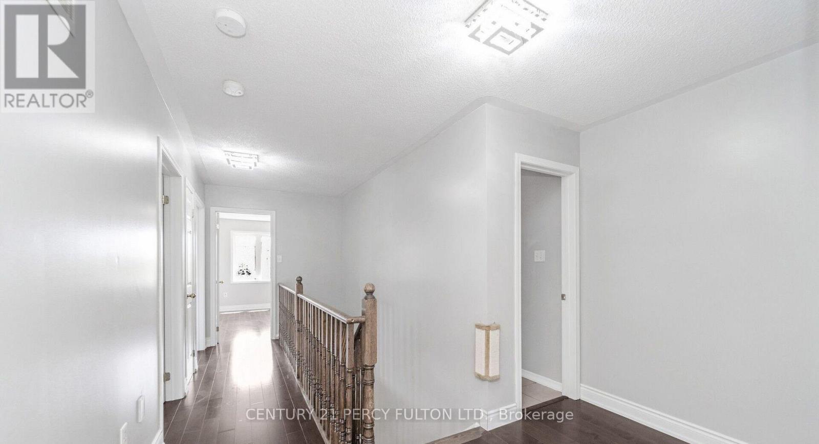 91 LAPRADE SQUARE - 33