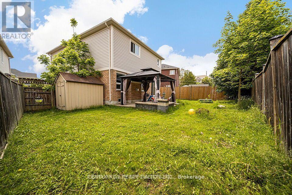 91 LAPRADE SQUARE - 46