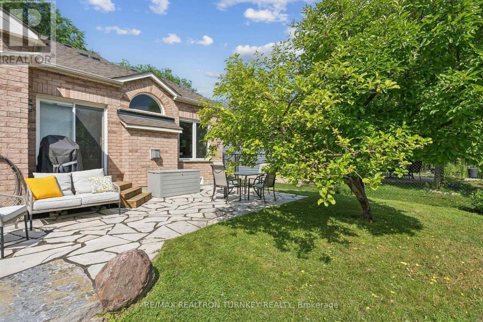 7 THOMAS BALES DRIVE - 39