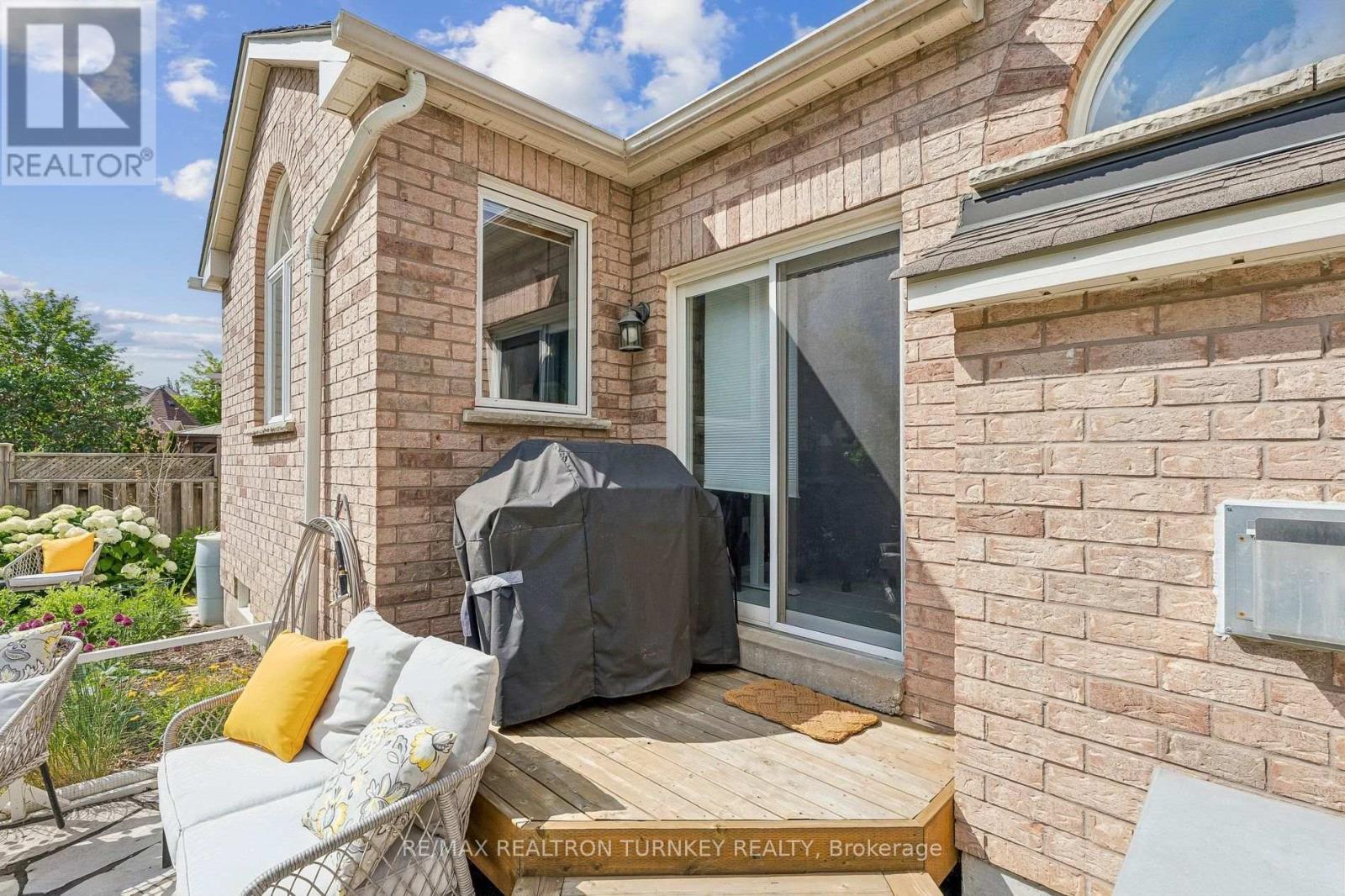 7 THOMAS BALES DRIVE - 40