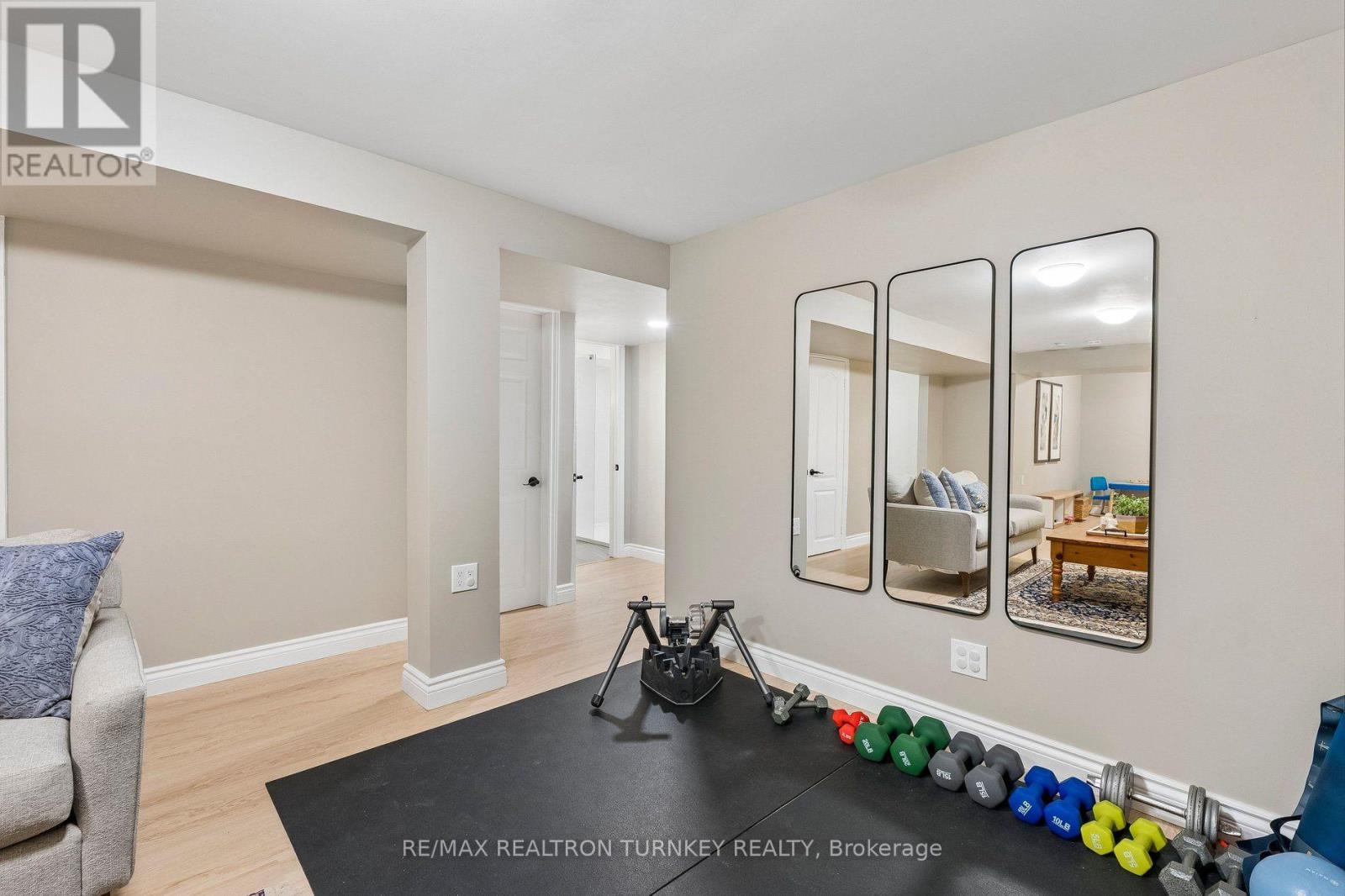 7 THOMAS BALES DRIVE - 28