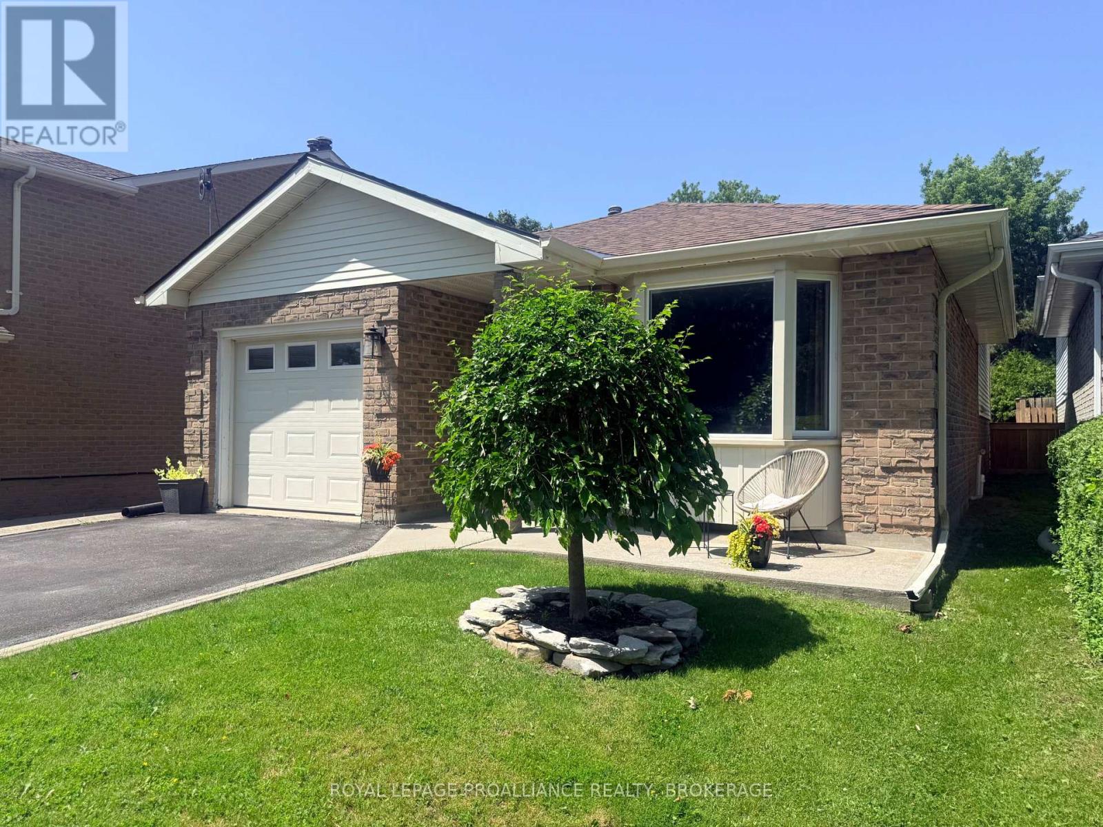 16 GRENADIER DRIVE - 1