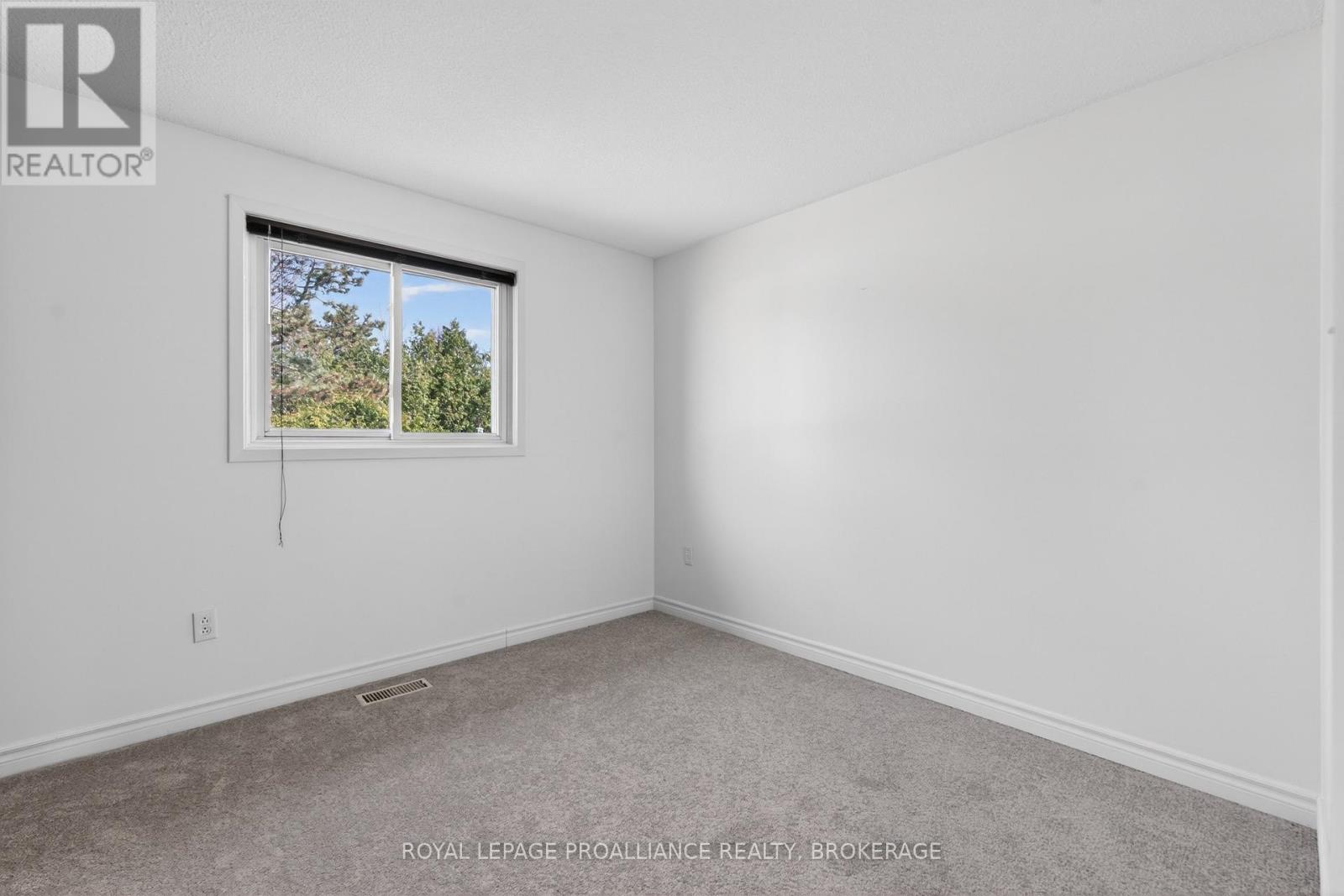 16 GRENADIER DRIVE - 19