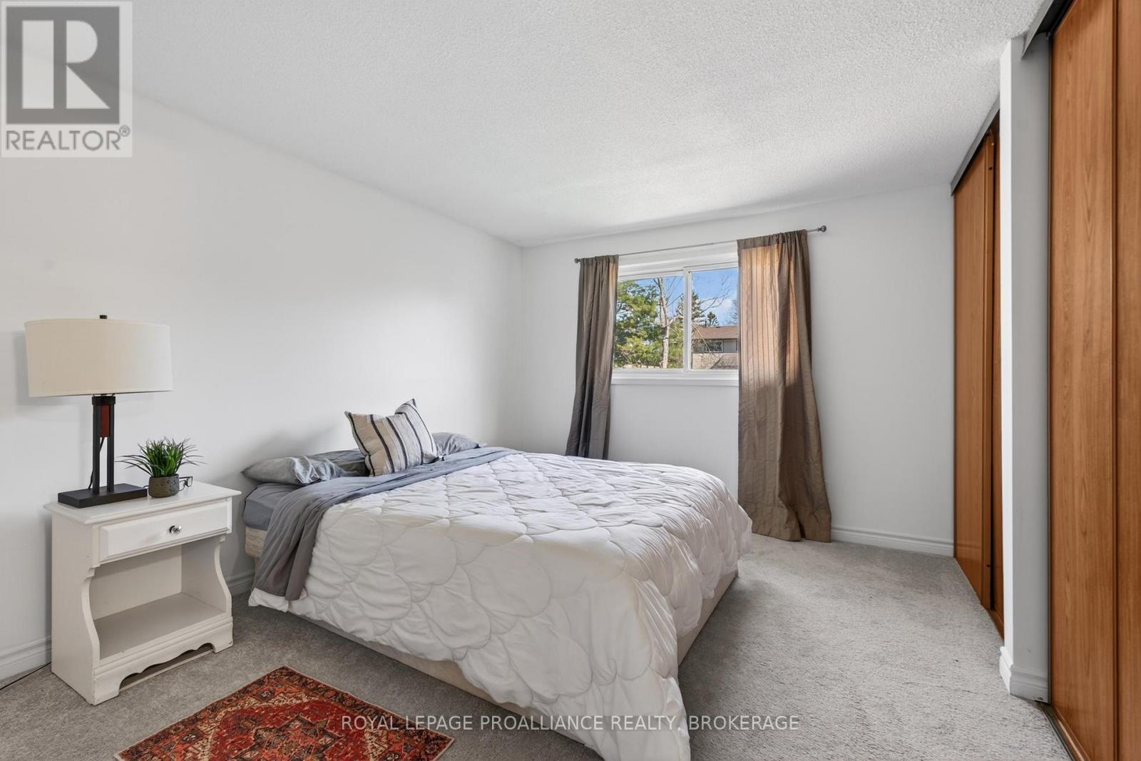 16 GRENADIER DRIVE - 18