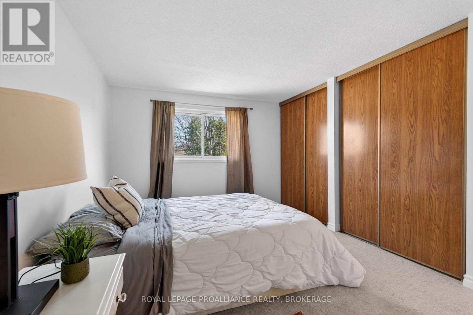 16 GRENADIER DRIVE - 17