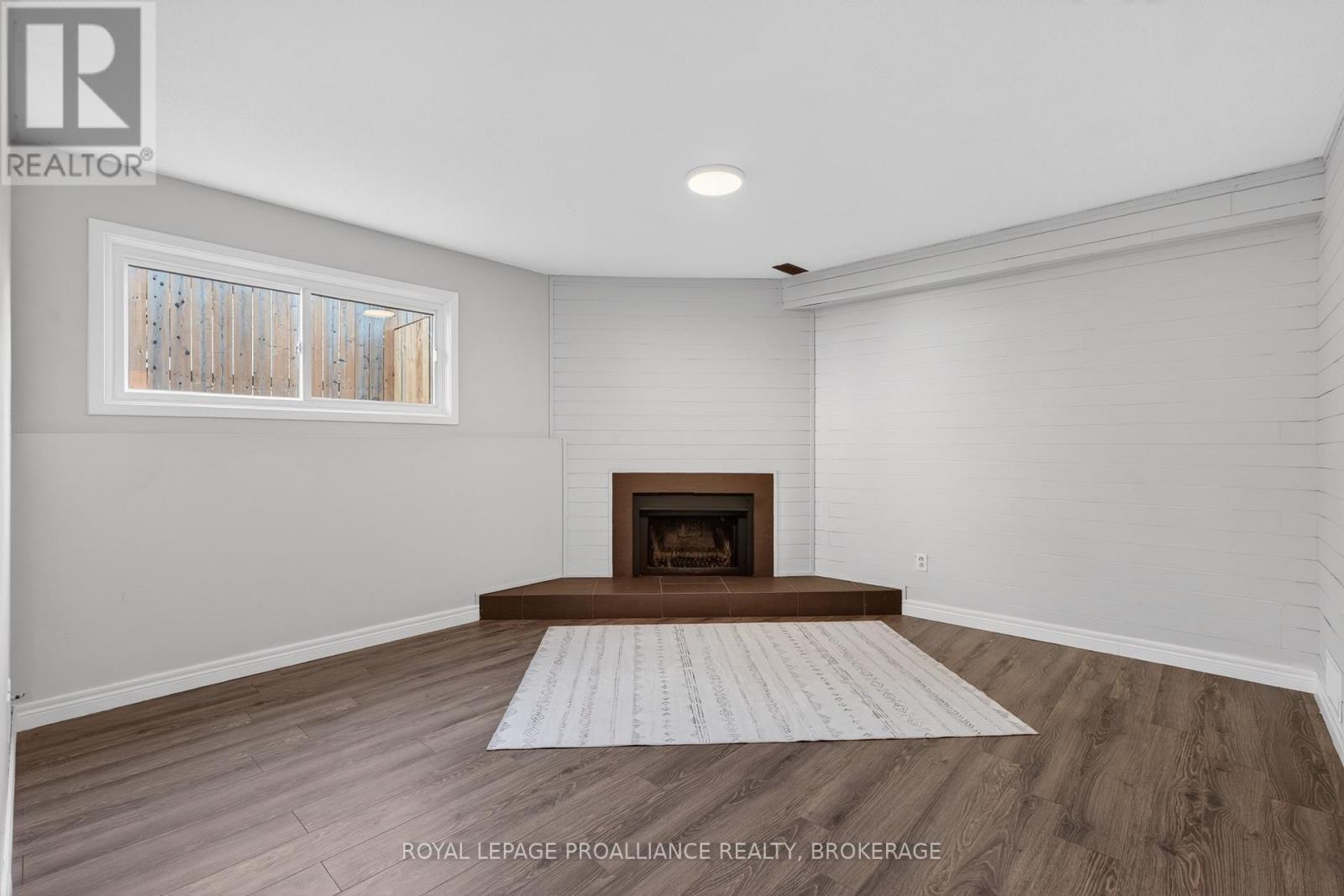 16 GRENADIER DRIVE - 22