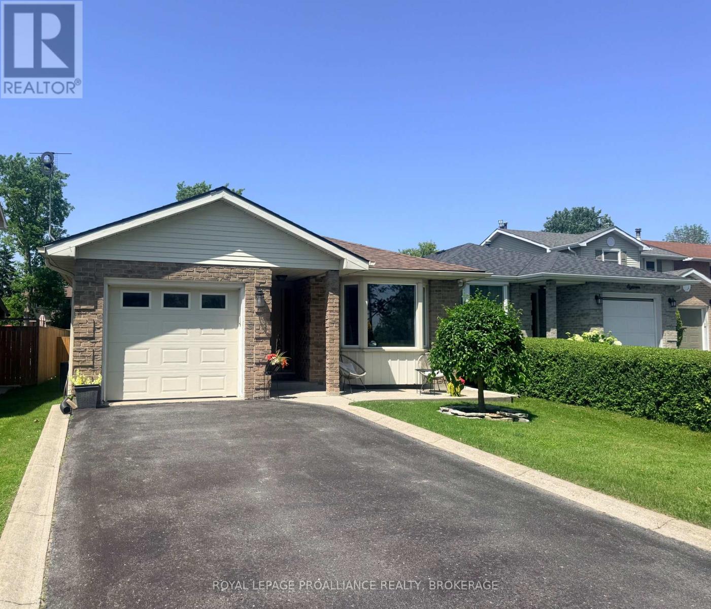 16 GRENADIER DRIVE - 3