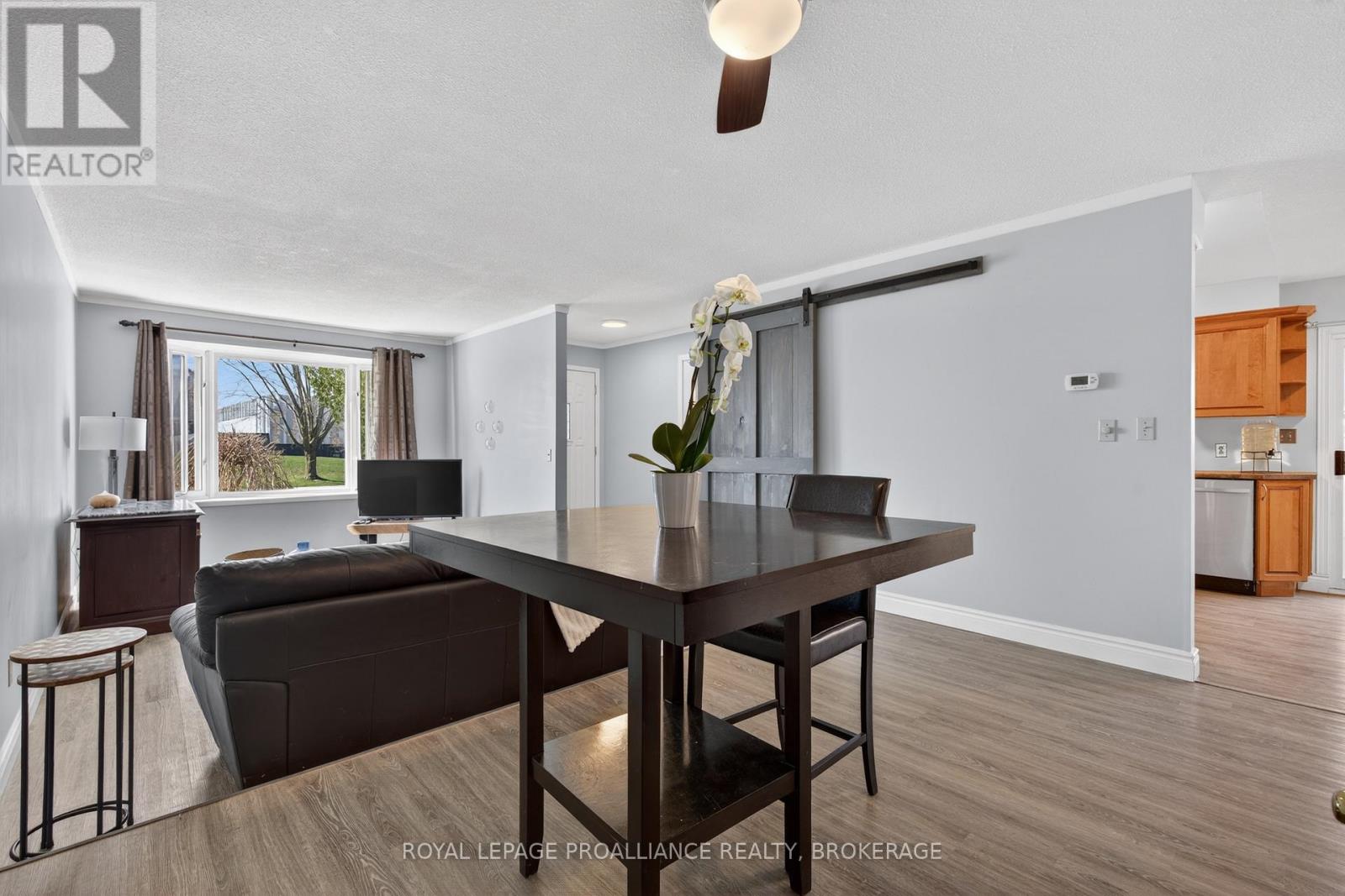 16 GRENADIER DRIVE - 9