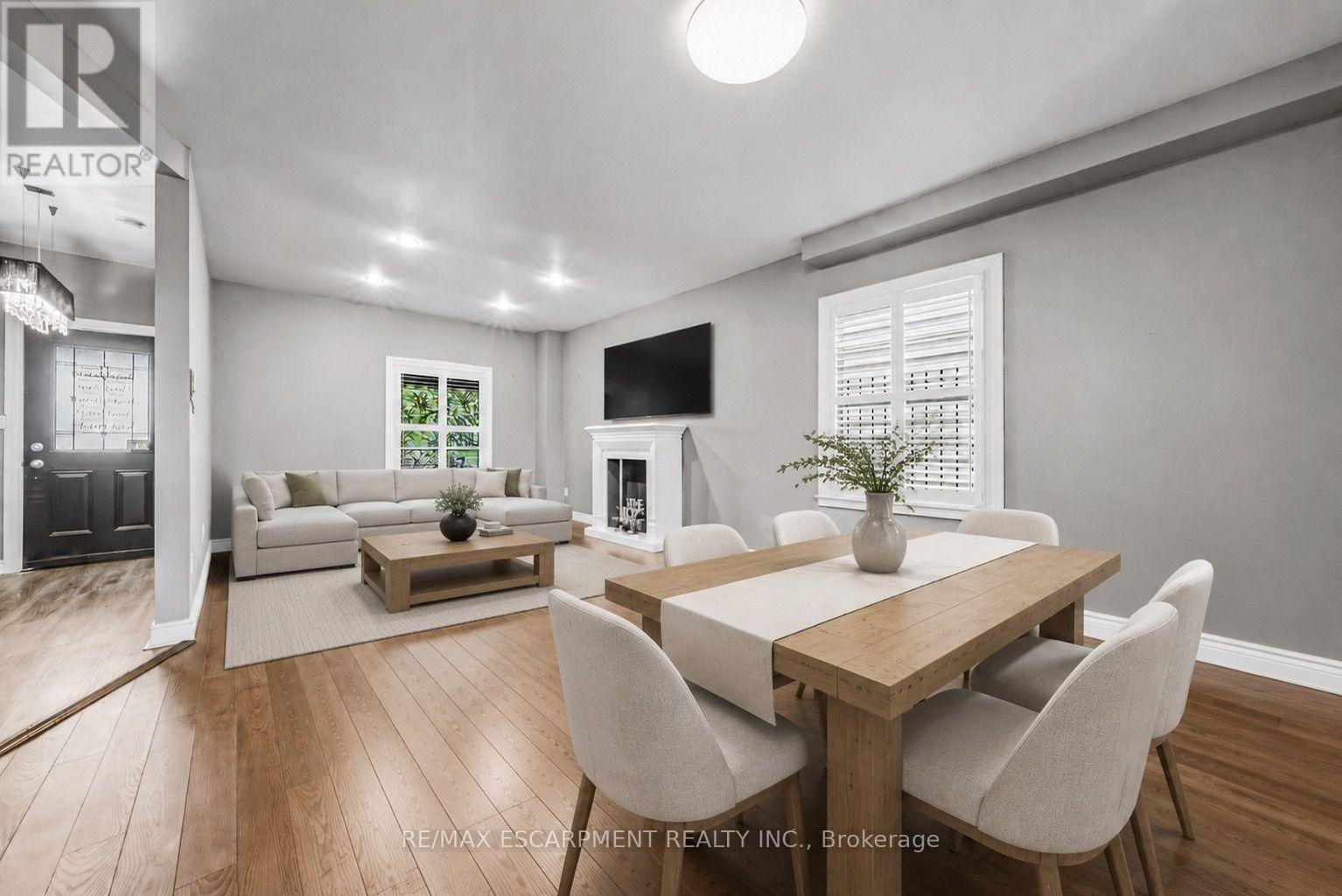 218 GROSVENOR AVENUE N - 4