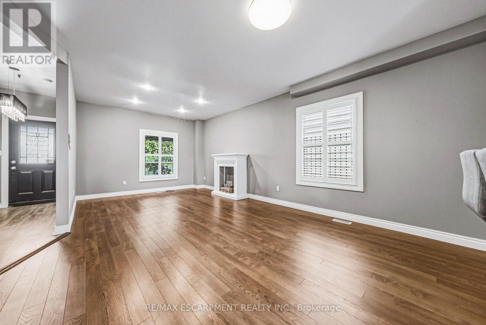 218 GROSVENOR AVENUE N - 5