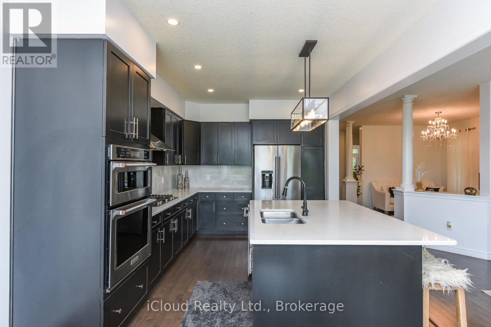 132 DRONE CRESCENT - 15