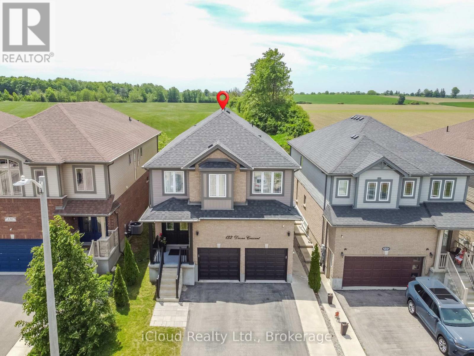132 DRONE CRESCENT - 2