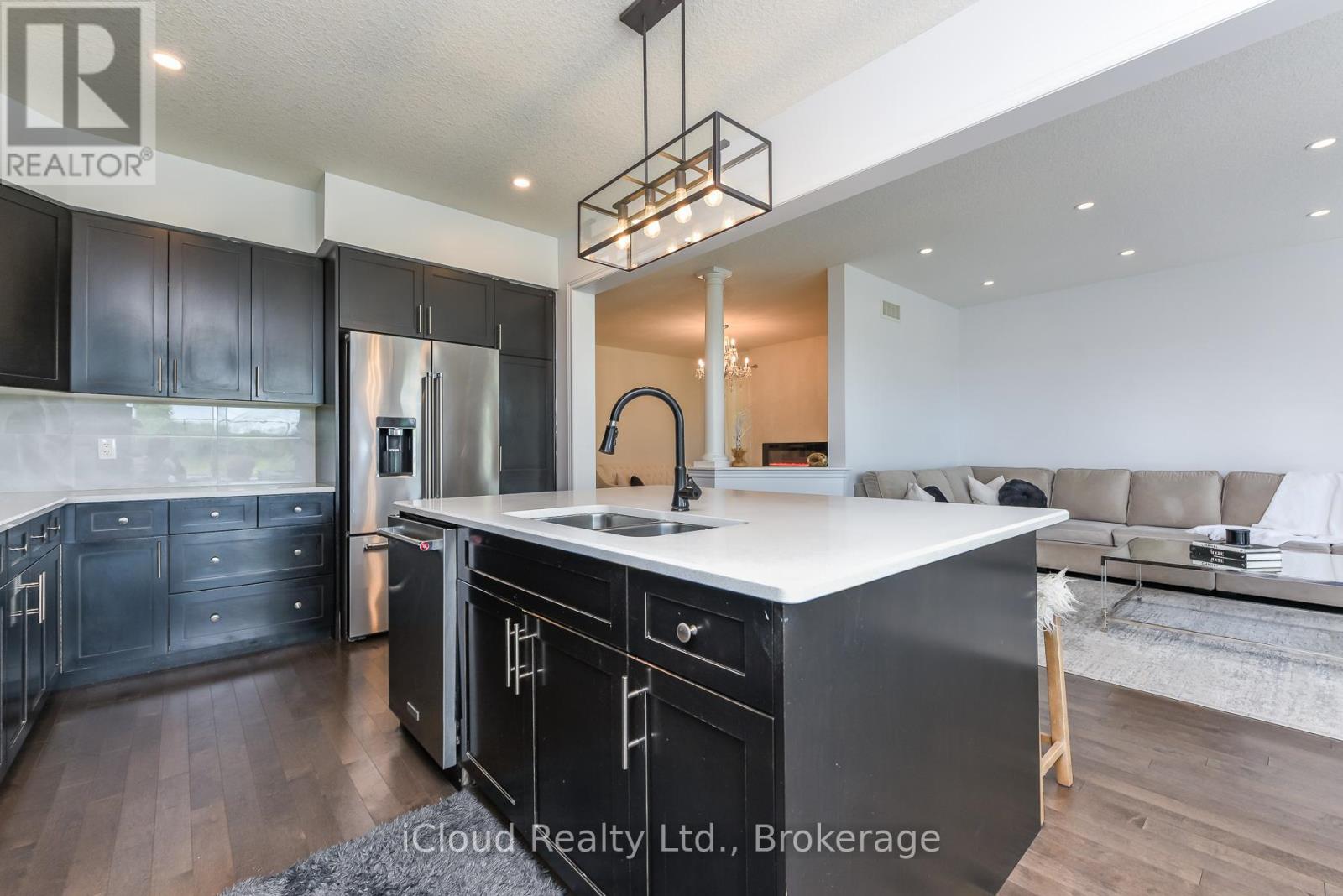 132 DRONE CRESCENT - 20