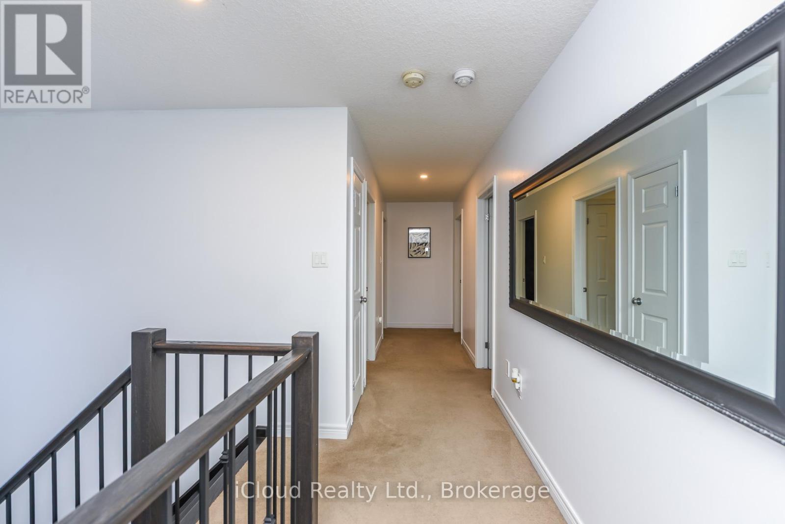 132 DRONE CRESCENT - 24
