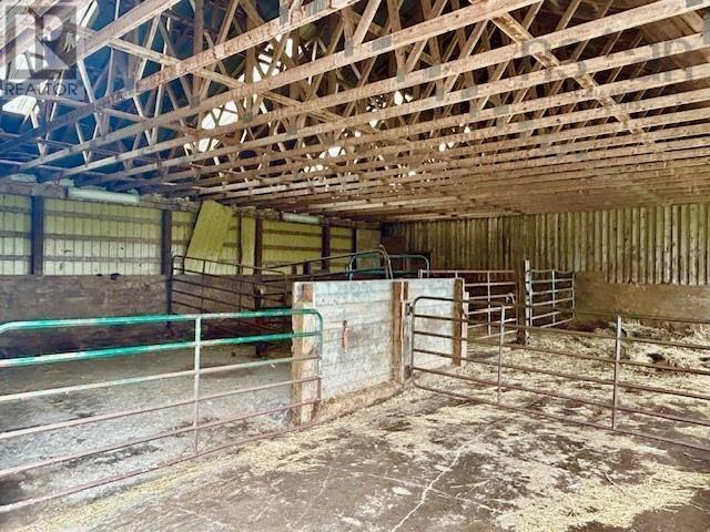 1143 Upper River John Road - 44