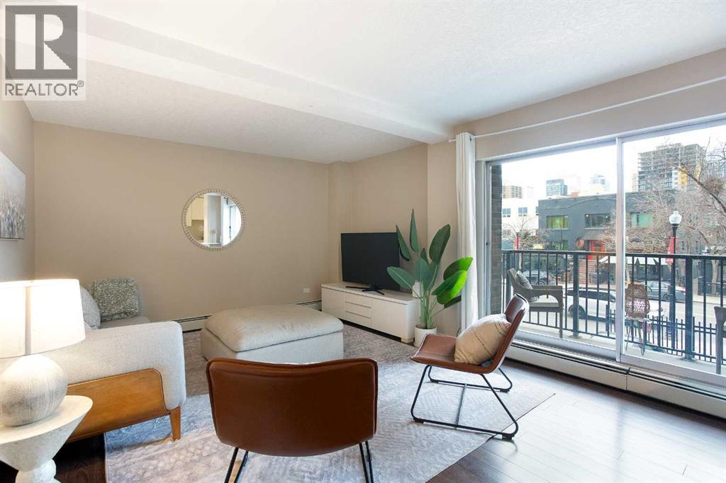 #2B 515 17 Avenue SW - 1