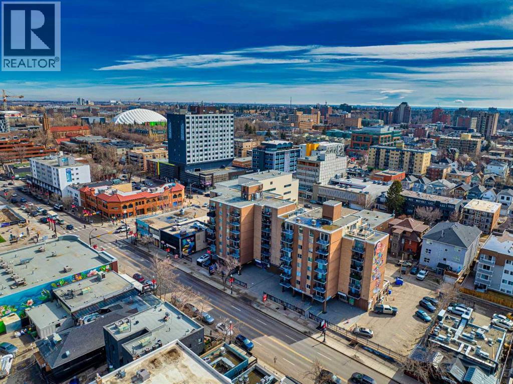 #2B 515 17 Avenue SW - 33