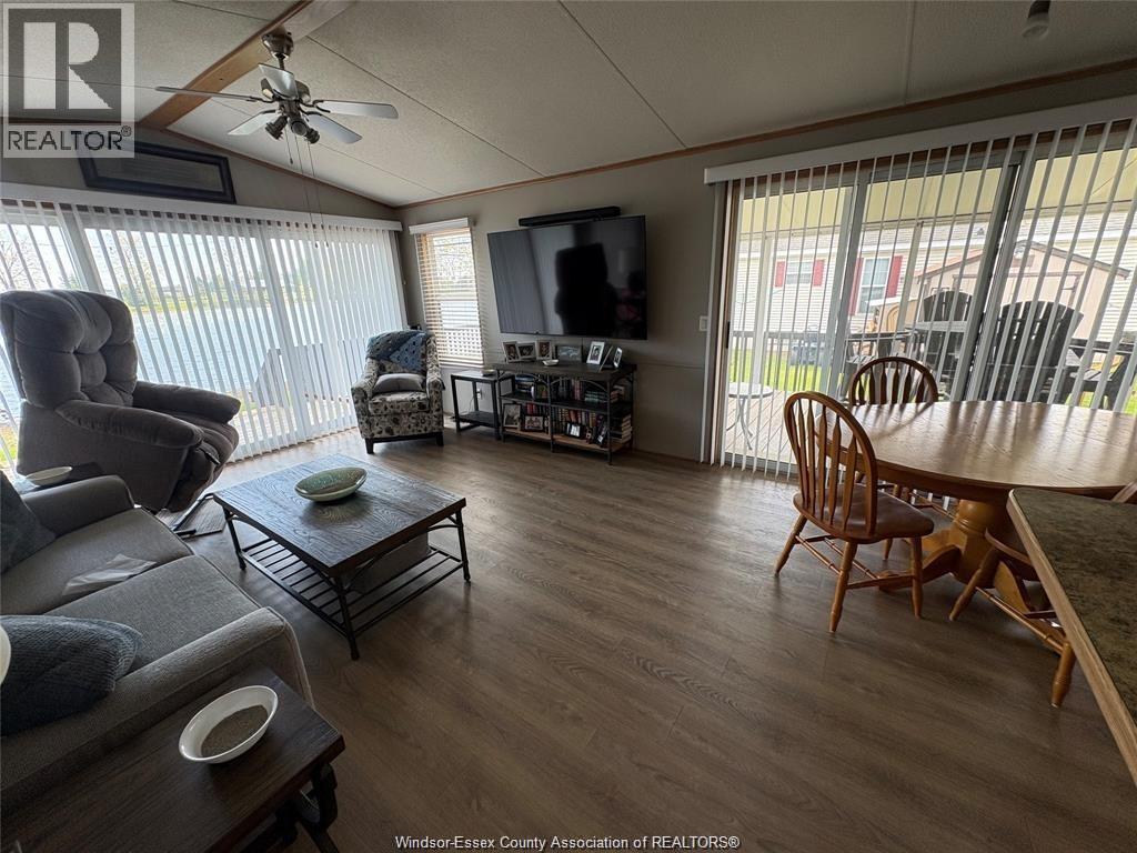 16 MULBERRY LANE - 21