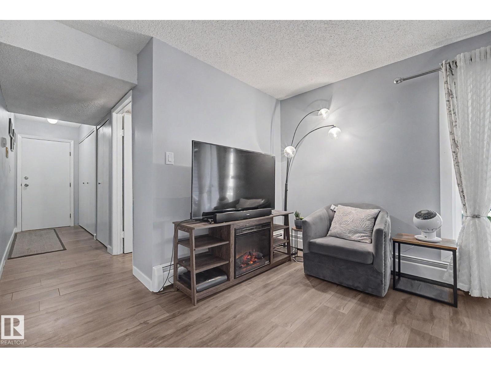 #101 7203 171 ST NW - 17