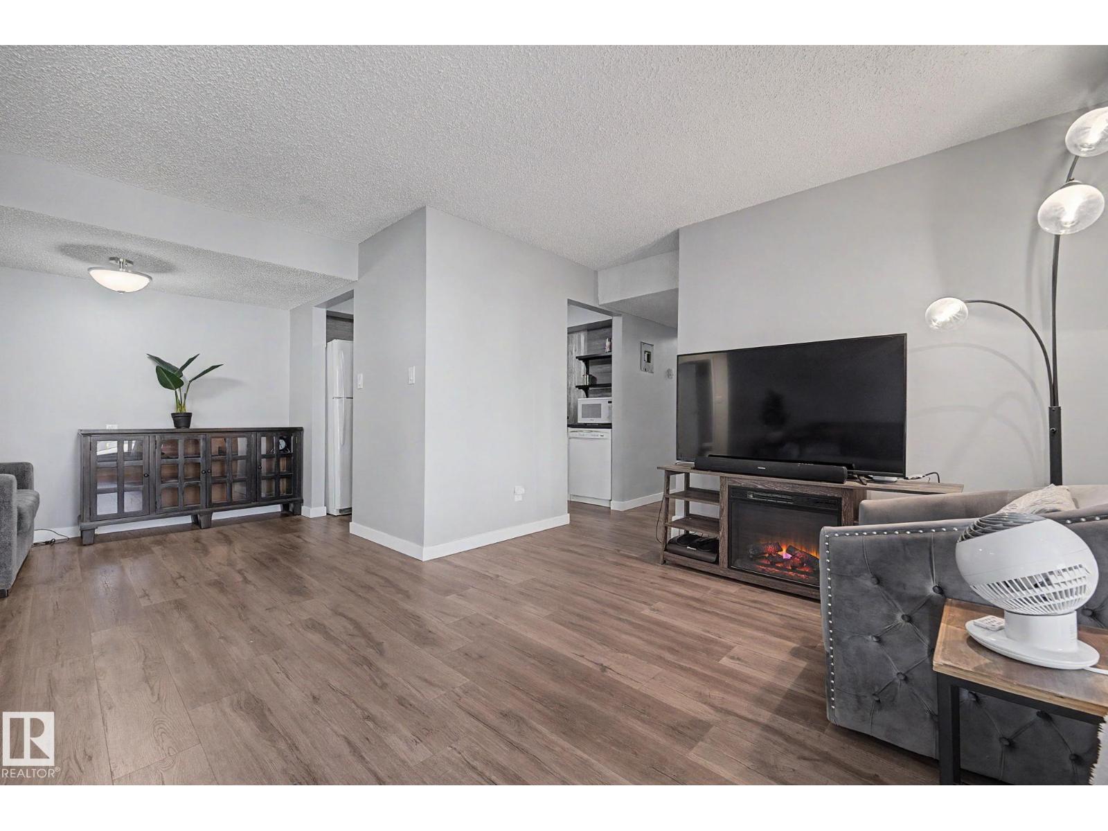 #101 7203 171 ST NW - 15
