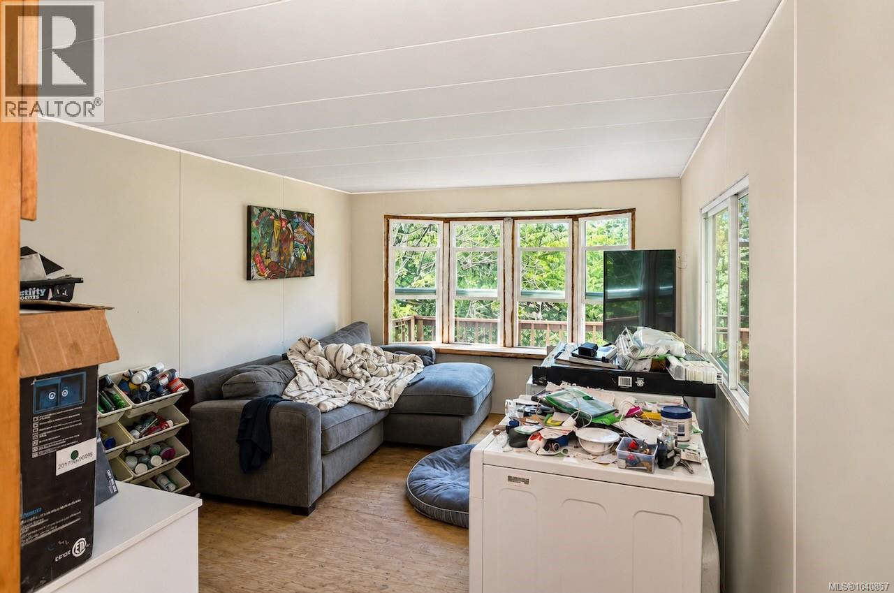 4649 McQuillan Rd - Image 6