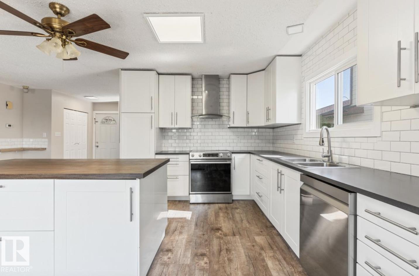 10211 95 Ave - 19
