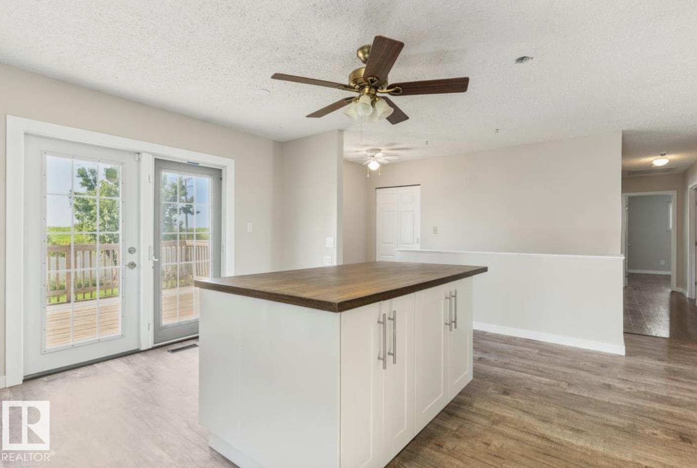 10211 95 Ave - 20