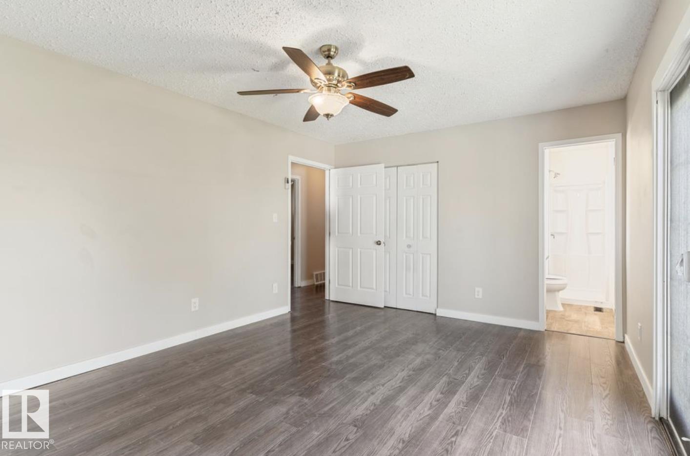 10211 95 Ave - 24