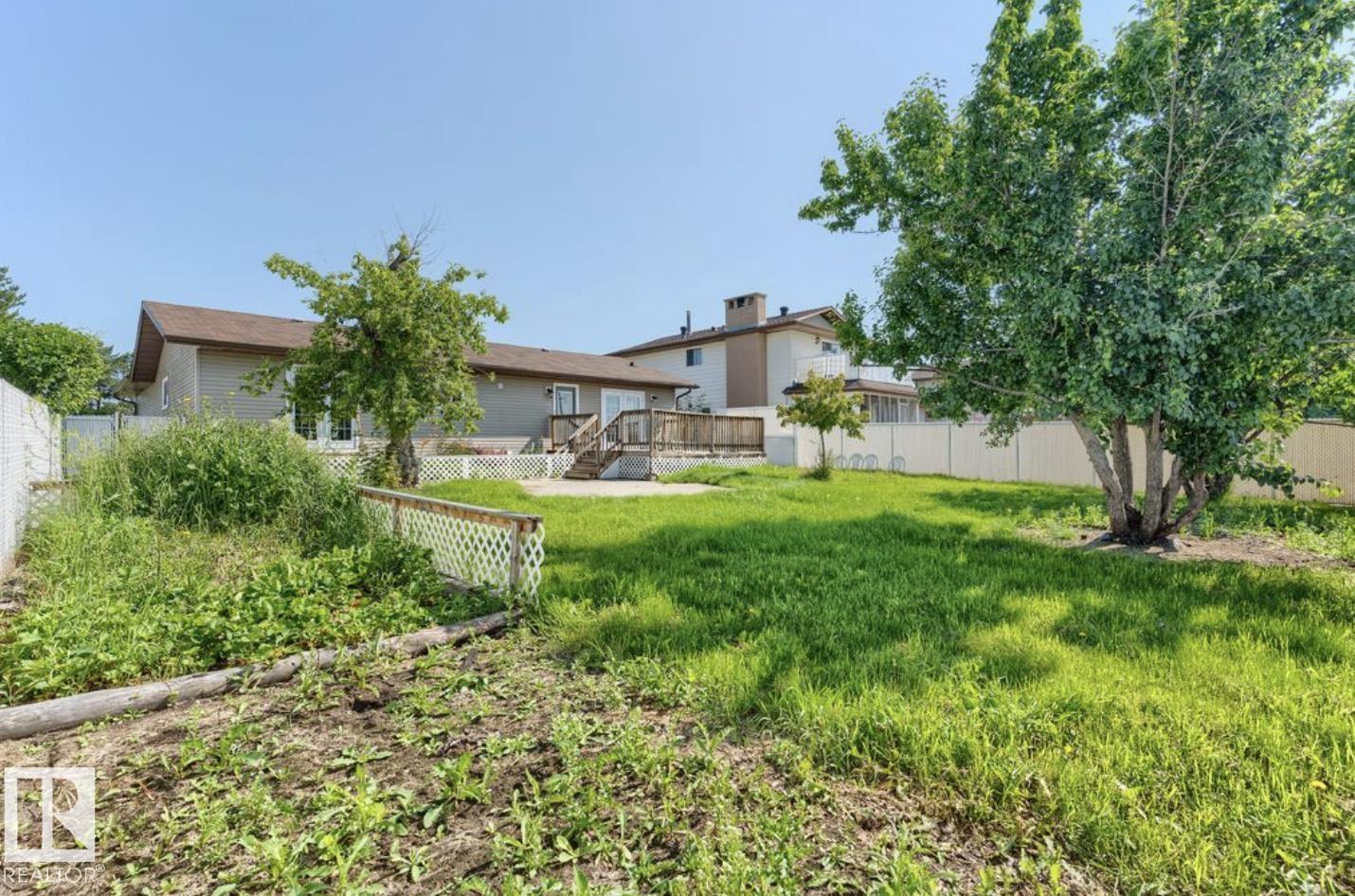 10211 95 Ave - 45