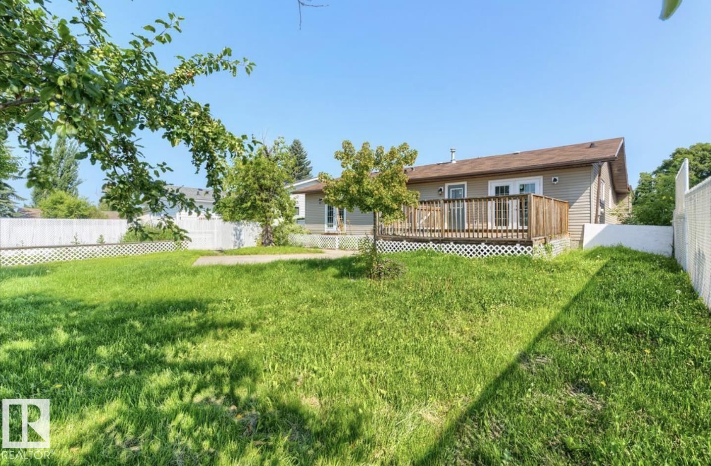 10211 95 Ave - 47