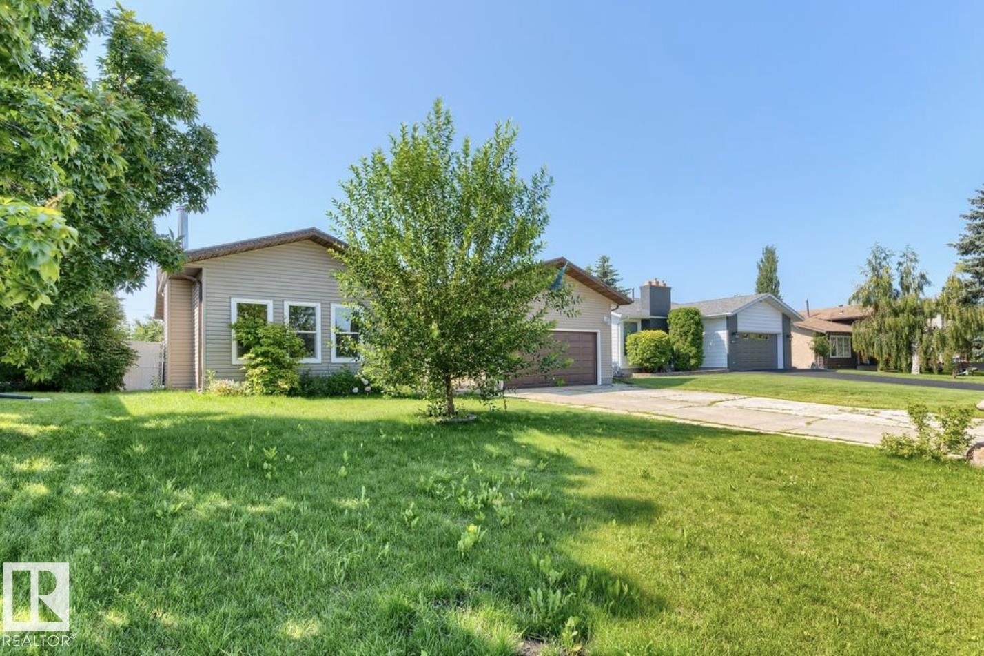 10211 95 Ave - 51