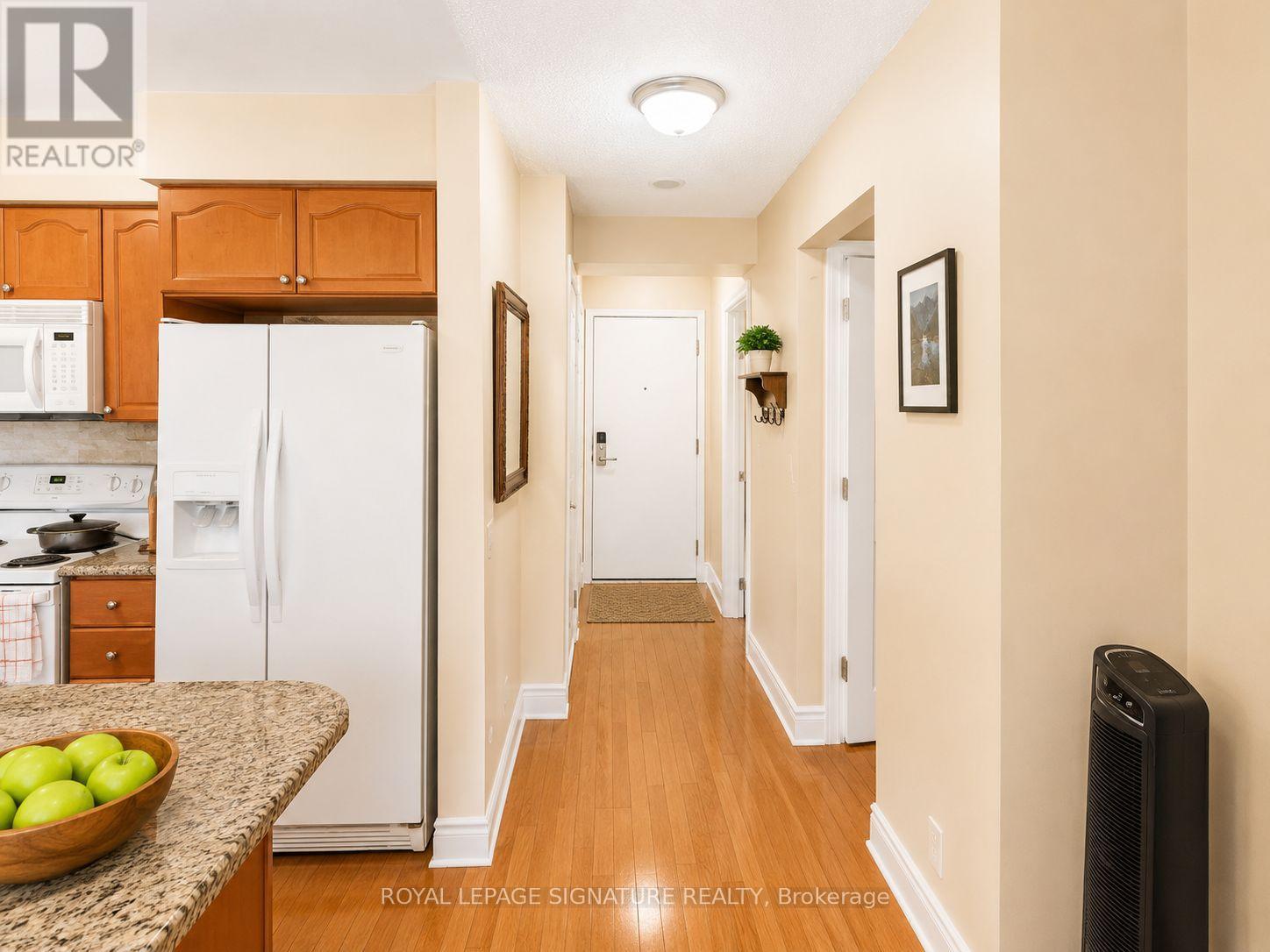 #323 80 HARRISON GARDEN BOULEVARD - 8