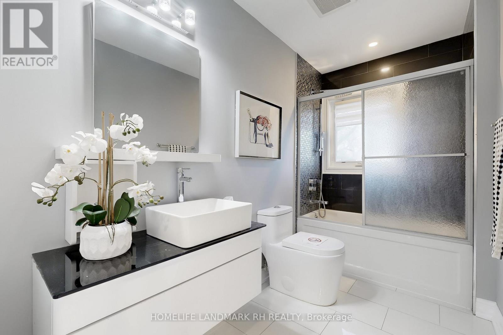 88 RIVERGLEN DRIVE - 22