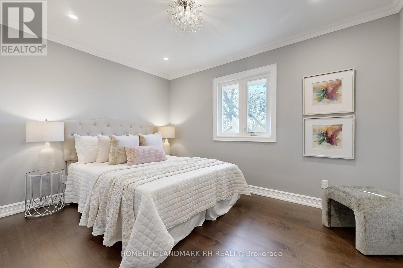 88 RIVERGLEN DRIVE - 23