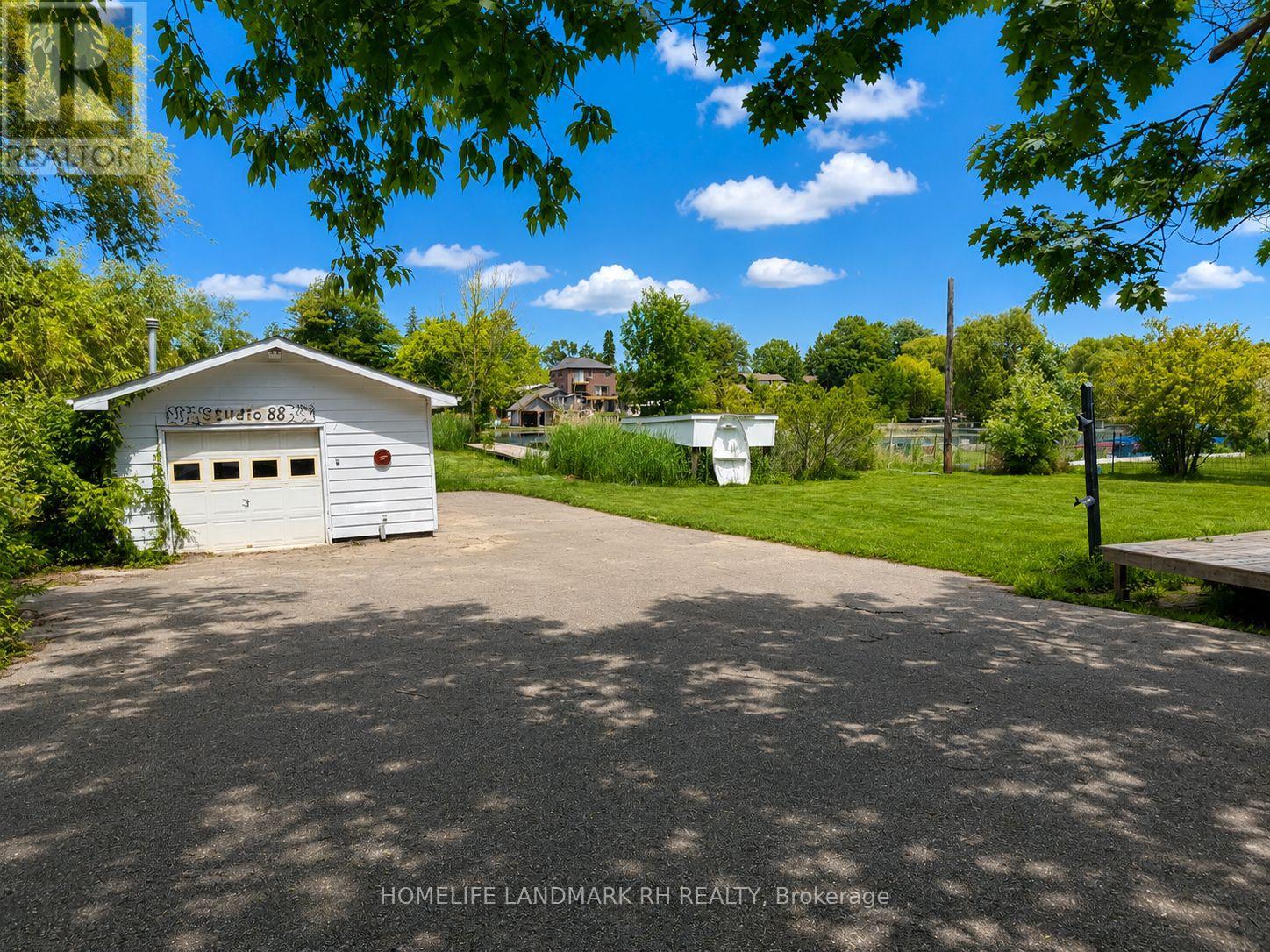 88 RIVERGLEN DRIVE - 37